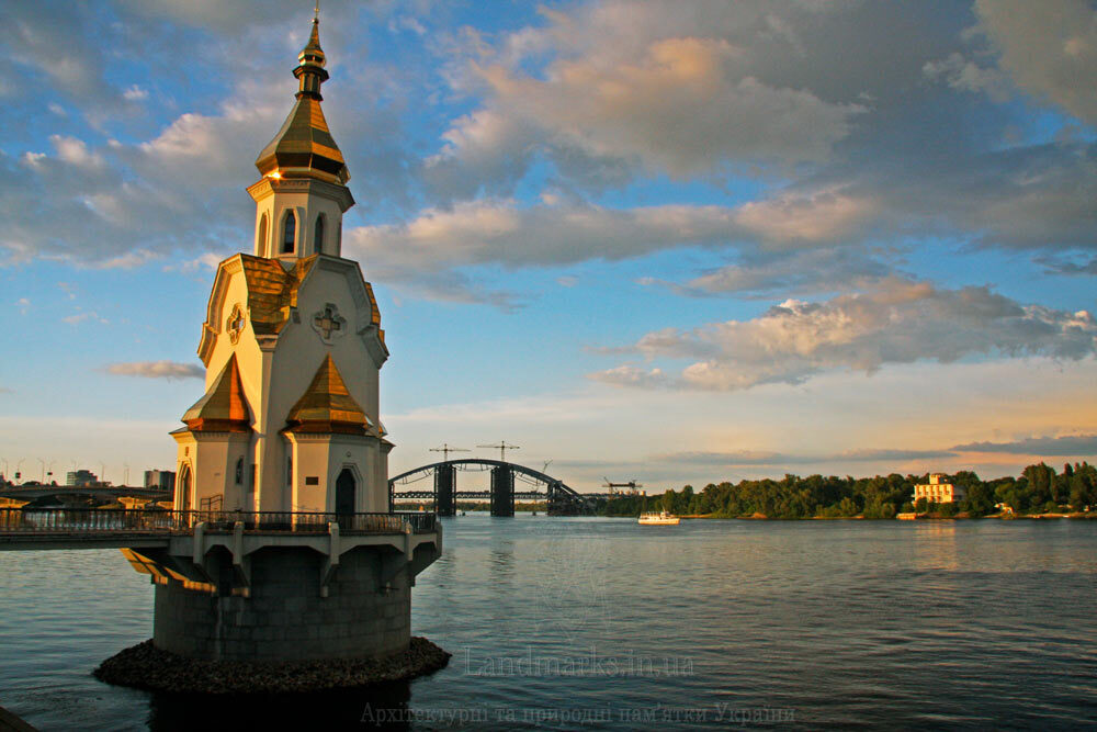 яке свято 25 березня православна церква весняний пейзаж