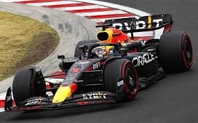 Макс Ферстаппен болід