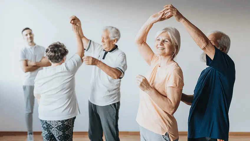 пенсійний вік україна люди похилого віку