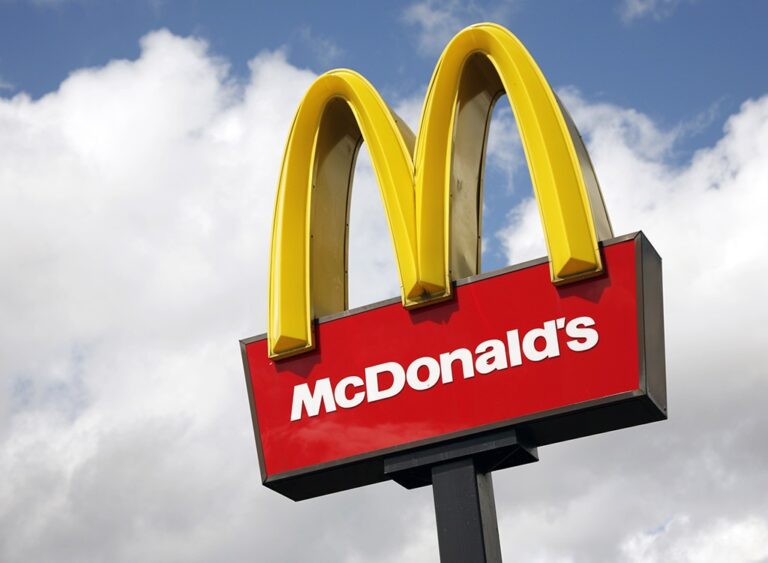 McDonalds бургер новинка меню