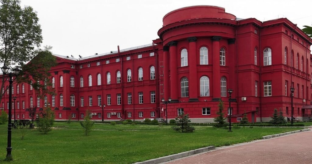 протест студентів кну червоний корпус